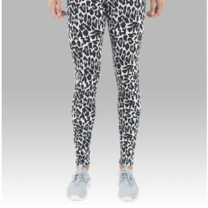 Leopard print black and white leggings